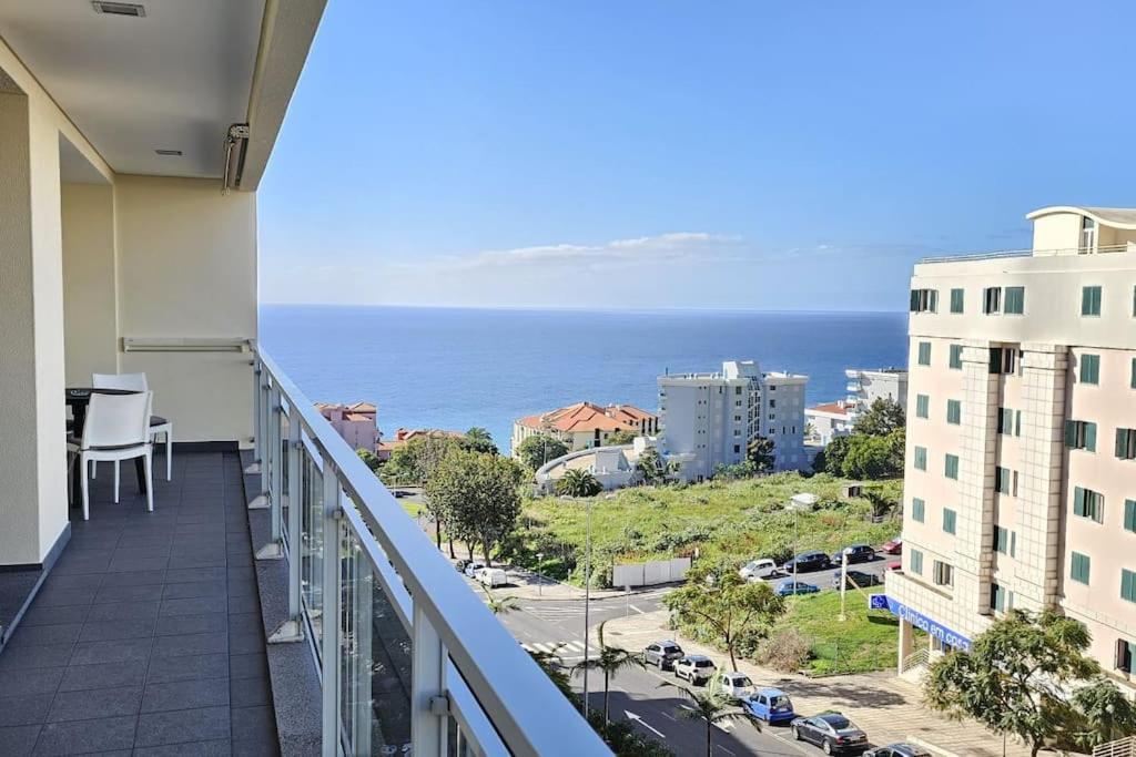 Apartamento Vista Mar - Ac, Pool & Gym Funchal  Exterior foto